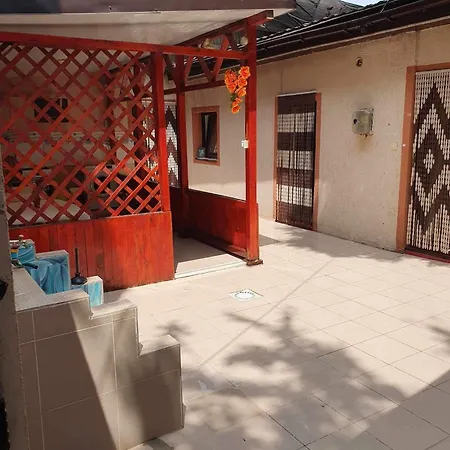 Konukevi Casa Sofia